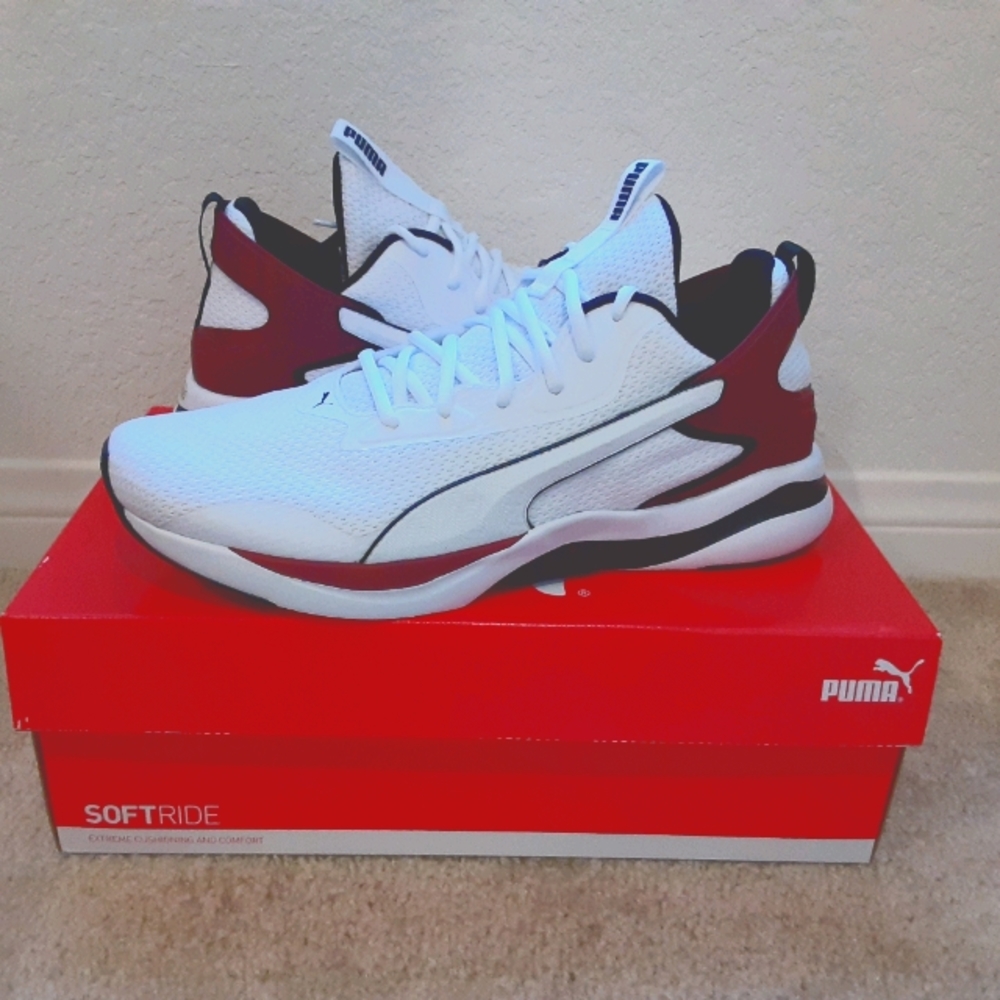 Puma - Picture 1 of 4
